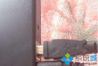 专业版W10系统电脑怎么连接外置光驱?