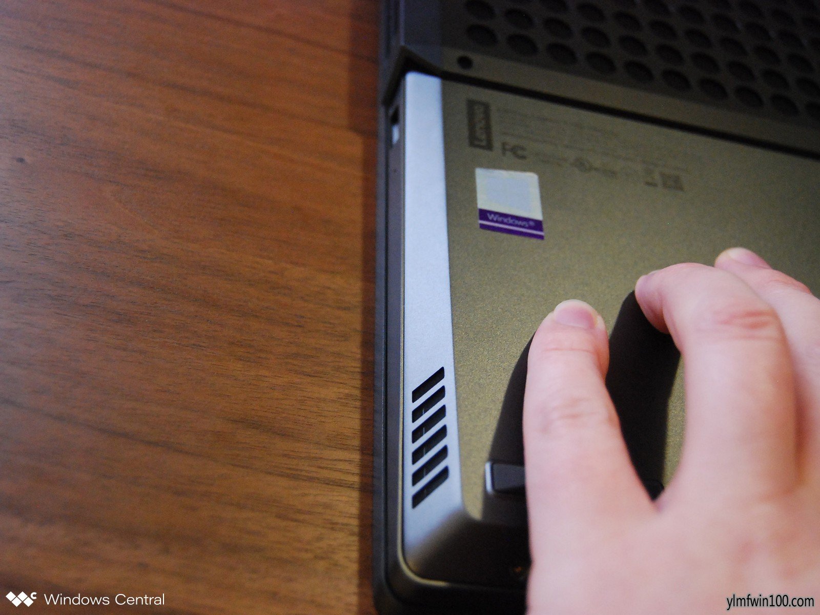 win10系统电脑怎么升级Lenovo Legion Y740中的硬盘10.jpg
