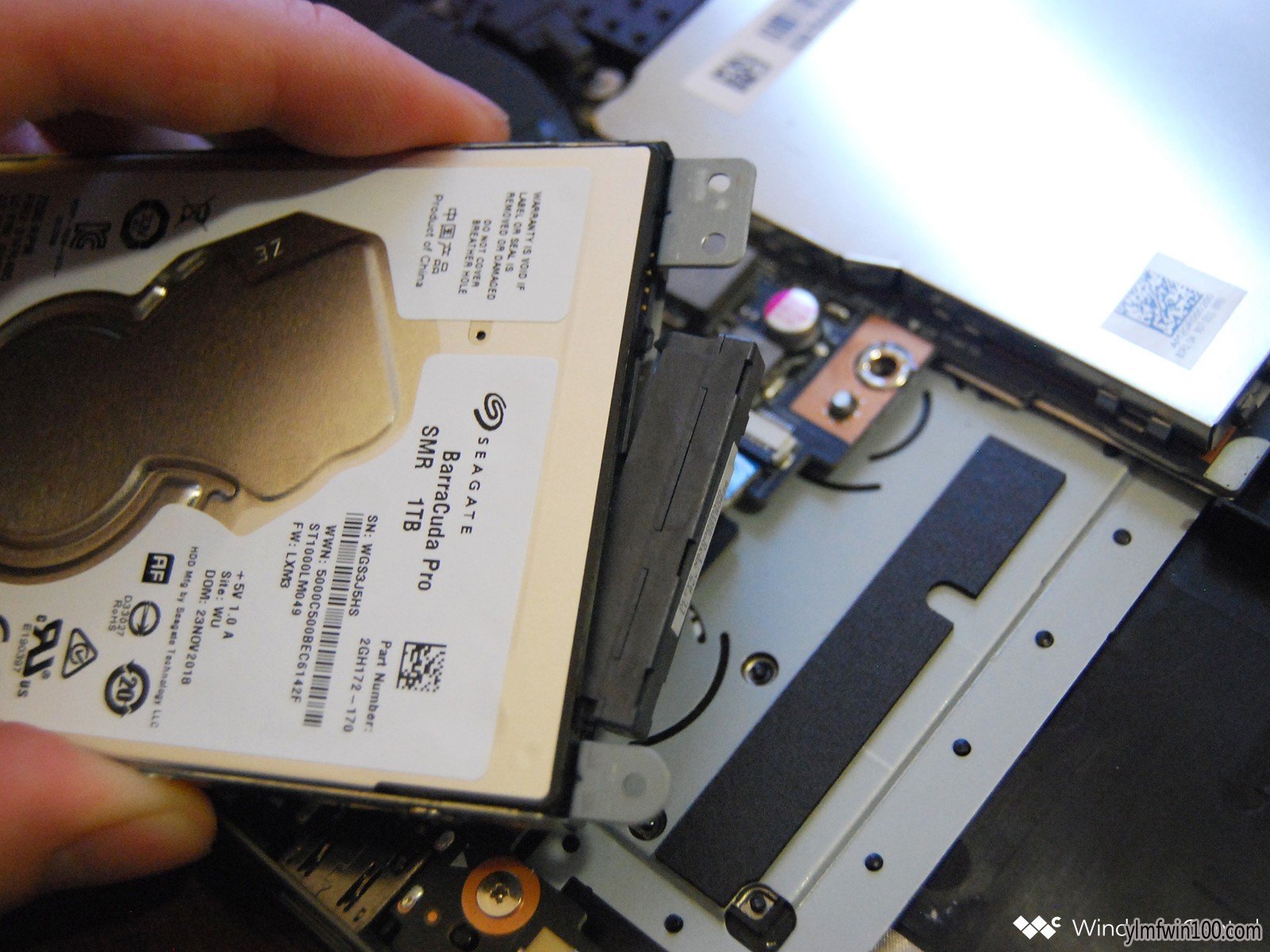 win10系统电脑怎么升级Lenovo Legion Y740中的硬盘4.jpg