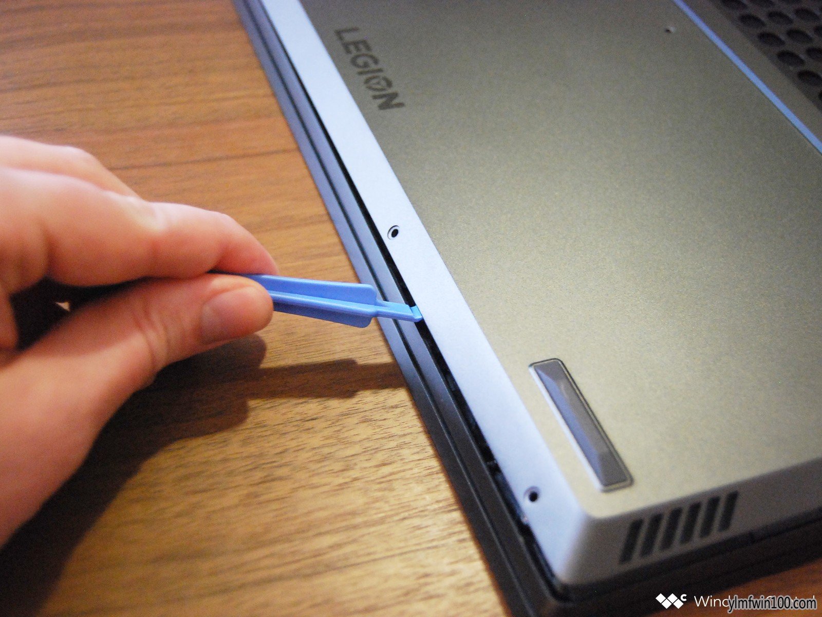 win10系统电脑怎么升级Lenovo Legion Y740中的硬盘2.jpg